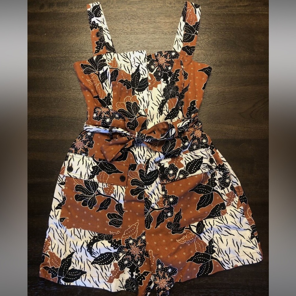 House of Harlow 1960 Linen Romper Shorts Jumper Sleeveless Rust Boho Women Sz 4